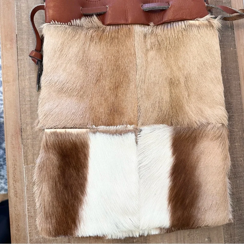 Vintage Cowhide Drawstring Leather Purse Shoulder Bag Brown Tan White Silk Lined - Picture 15 of 16